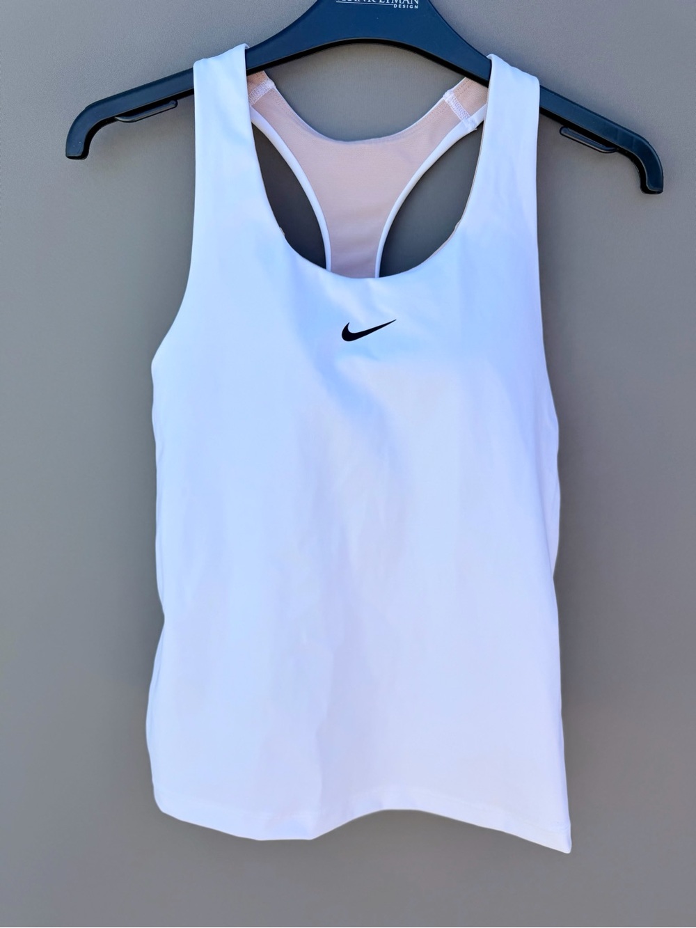 Nike Women’s Dri-FIT Training Tank Top White Racerback Built-In Bra Size S NWT